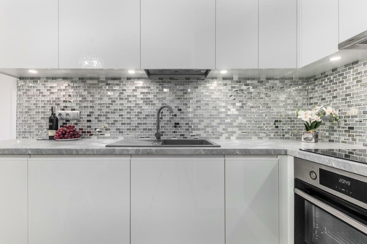 Apartments Golden Warsaw By Noclegi Renters ภายนอก รูปภาพ